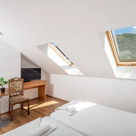 Pansion Maison d'hôtes 3*