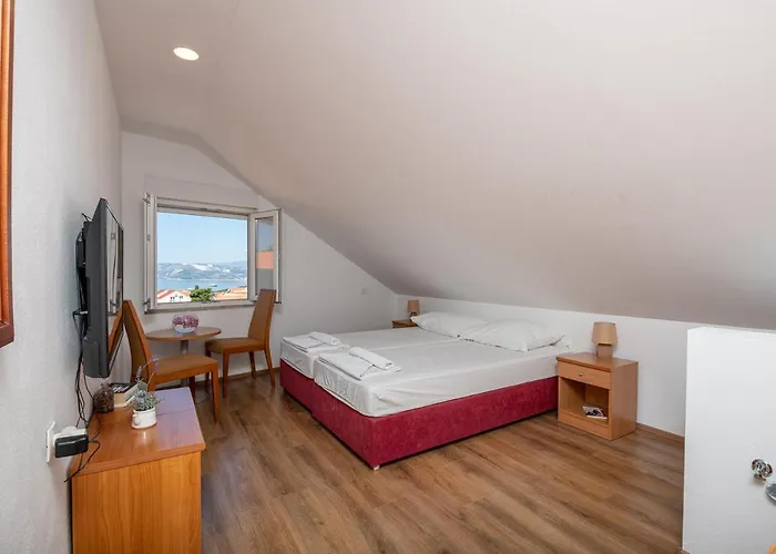 Guest house Pansion 3*